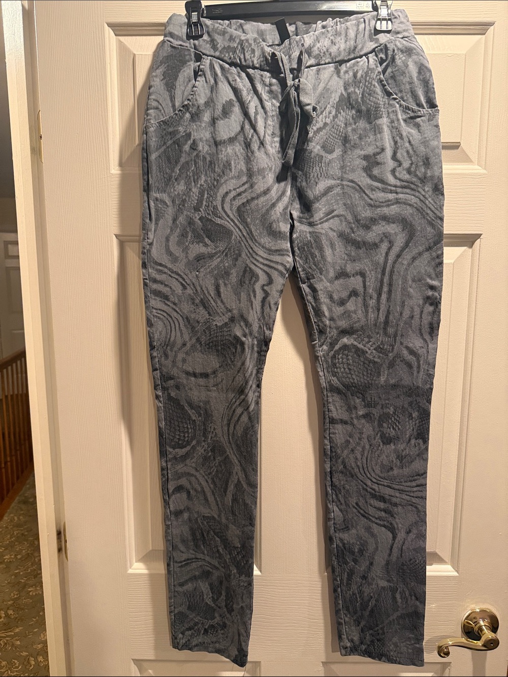 Women Grey Patterned Drawstring Jeans